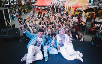 Film Air Mata di Ujung Sajadah 2 Lanjutkan Roadshow ke Bekasi, Karawang, dan Garut: Cinta dan Air Mata Warnai Setiap Kota