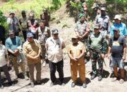 Hari Terakhir Kunker, Dandim 1710/Mimika Dampingi Bupati Tinjau Fasilitas Umum dan Serap Aspirasi Masyarakat di Distrik Amar