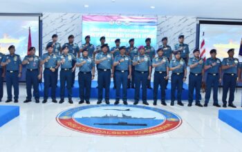 DANSESKOAL TERIMA BREVET KEHORMATAN PRINCIPLE WARFARE OFFICER (PWO)