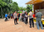 Polsek Palmerah Hadirkan Senyum Lewat Kegiatan Berbagi Makanan Gratis