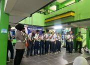 Lewat Operasi Zebra Jaya 2025, Satlantas Jakbar Edukasi Pelajar Bahaya Pelanggaran Lalu Lintas