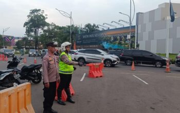 Antisipasi Kepadatan Malam Akhir Pekan, Polsek Medan Satria Atur Lalin di Bundaran Summarecon