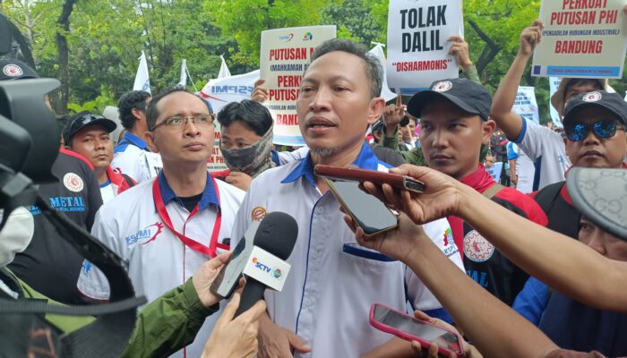 Ribuan Buruh Geruduk Mahkamah Agung, Tuntut Pengurus Serikat Yamaha Dipekerjakan Kembali