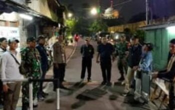 Jalin Komunikasi Sosial, Kodim 0505/JT Bersama Komduk Gelar Patroli/Siskamling Keliling di Cakung