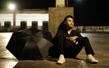 Arom Dywarna, kembali merilis karya terbaru berjudul “Larisa”