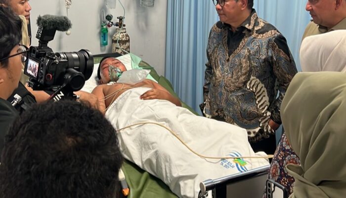 Gubernur Pramono Anung Jenguk Korban Tertabrak Mobil MBG di RSUD Koja